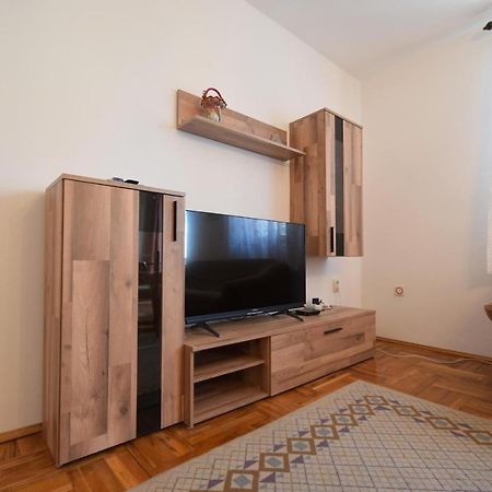 Apartments Petrovic Малинська Екстер'єр фото
