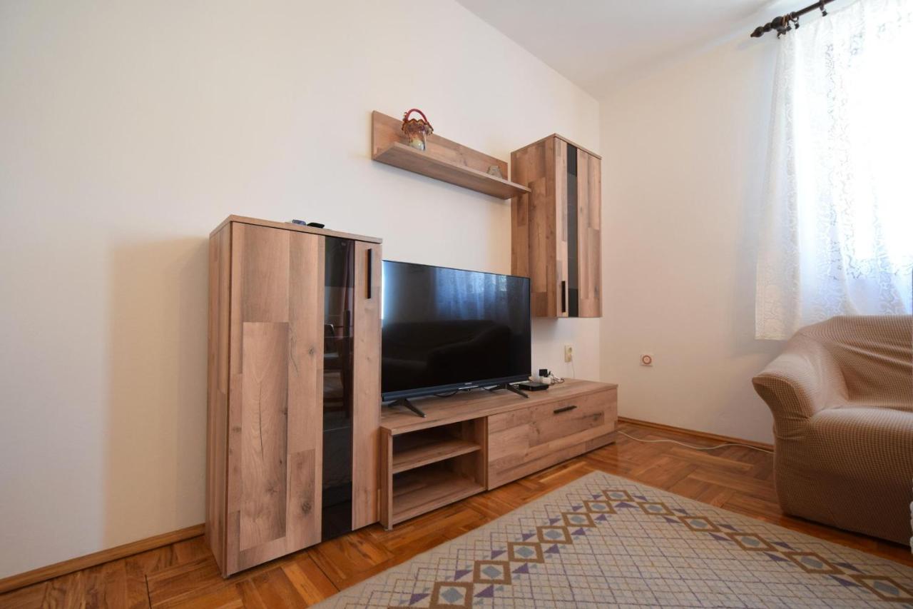 Apartments Petrovic Малинська Екстер'єр фото